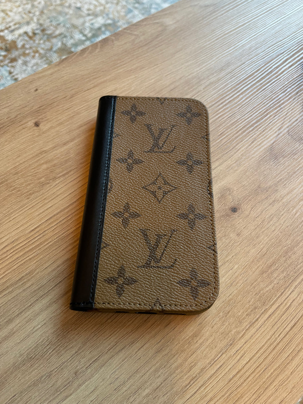 LOUIS VUITTON HANDYCASE iPHONE 15 PRO