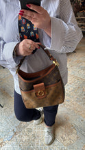 Lade das Bild in den Galerie-Viewer, LOUIS VUITTON DAUPHINE HOBO
