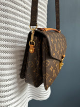 Lade das Bild in den Galerie-Viewer, LOUIS VUITTON MÉTIS
