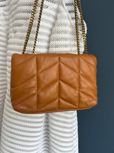 Lade das Bild in den Galerie-Viewer, YSL PUFFER
