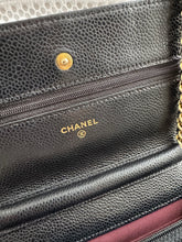 Lade das Bild in den Galerie-Viewer, CHANEL WOC

