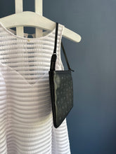 Lade das Bild in den Galerie-Viewer, MCM CLUTCH
