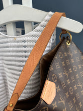 Lade das Bild in den Galerie-Viewer, LOUIS VUITTON GRACEFUL MM
