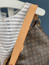 Lade das Bild in den Galerie-Viewer, LOUIS VUITTON GRACEFUL MM
