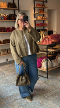 Lade das Bild in den Galerie-Viewer, CHANEL 25 SMALL
