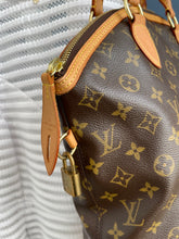 Lade das Bild in den Galerie-Viewer, LOUIS VUITTON LOCKIT
