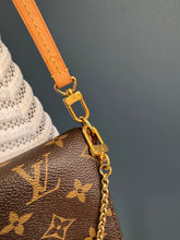 Lade das Bild in den Galerie-Viewer, LOUIS VUITTON FAVORITE
