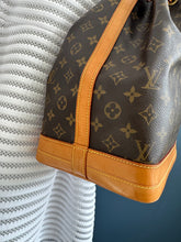Lade das Bild in den Galerie-Viewer, LOUIS VUITTON NOÉ GRANDE

