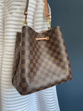 Lade das Bild in den Galerie-Viewer, LOUIS VUITTON NÉONOÉ MM
