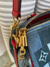 Lade das Bild in den Galerie-Viewer, LOUIS VUITTON SPEEDY 30 DENIM
