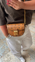 Lade das Bild in den Galerie-Viewer, MCM PATRICIA MINI BAG
