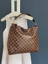 Lade das Bild in den Galerie-Viewer, LOUIS VUITTON PORTOBELLO MM
