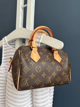 Lade das Bild in den Galerie-Viewer, LOUIS VUITTON SPEEDY 20
