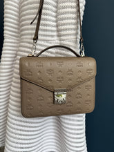 Lade das Bild in den Galerie-Viewer, MCM BAG

