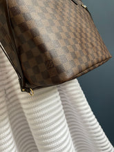 Lade das Bild in den Galerie-Viewer, LOUIS VUITTON NEVERFULL MM
