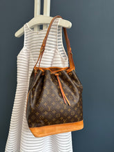 Lade das Bild in den Galerie-Viewer, LOUIS VUITTON NOÉ GRANDE
