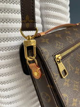 Lade das Bild in den Galerie-Viewer, LOUIS VUITTON MÉTIS
