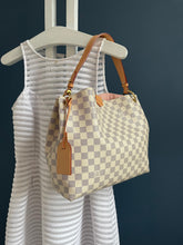 Lade das Bild in den Galerie-Viewer, LOUIS VUITTON GRACEFUL PM
