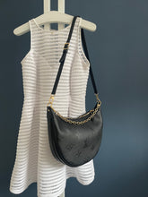 Lade das Bild in den Galerie-Viewer, LOUIS VUITTON LOOP HOBO
