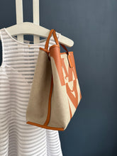 Lade das Bild in den Galerie-Viewer, MCM SHOPPER
