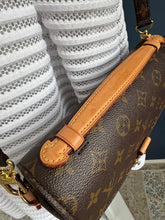 Lade das Bild in den Galerie-Viewer, LOUIS VUITTON MÉTIS
