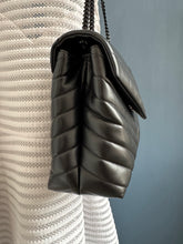 Lade das Bild in den Galerie-Viewer, YSL LOULOU MEDIUM
