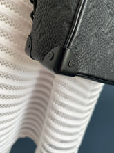 Lade das Bild in den Galerie-Viewer, LOUIS VUITTON MINI SOFT TRUNK
