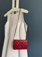 Lade das Bild in den Galerie-Viewer, CHANEL WOC

