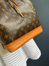 Lade das Bild in den Galerie-Viewer, LOUIS VUITTON NOÉ GRANDE
