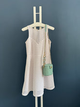 Lade das Bild in den Galerie-Viewer, CHANEL VANITY CASE
