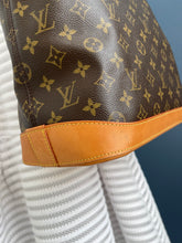 Lade das Bild in den Galerie-Viewer, LOUIS VUITTON LOCKIT
