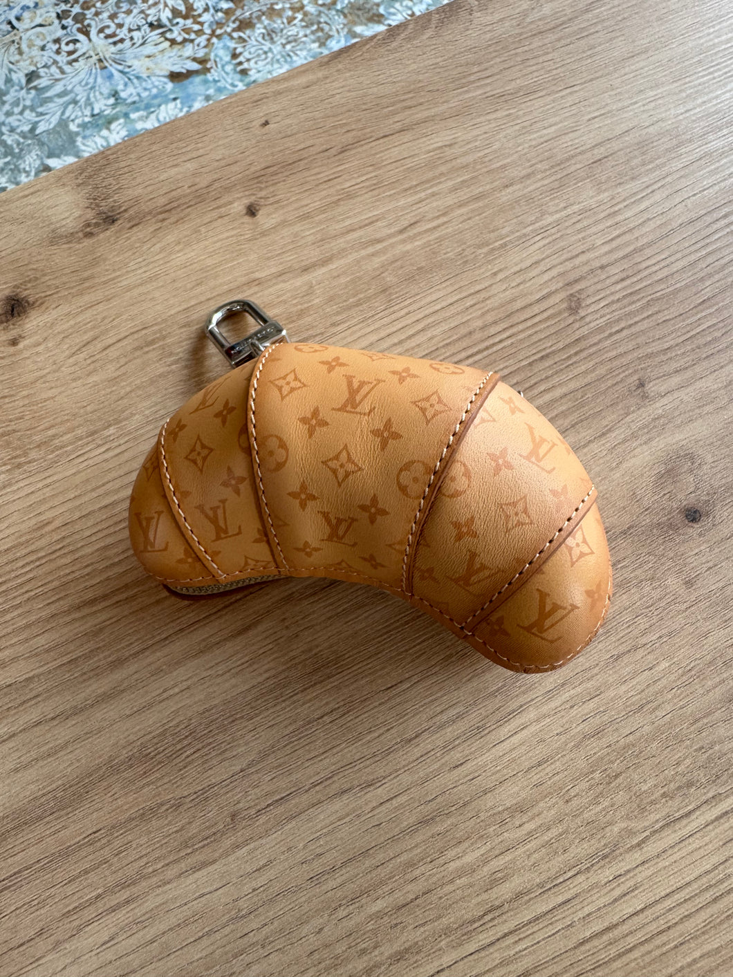 LOUIS VUITTON CROISSANT ANHÄNGER