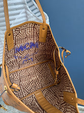 Lade das Bild in den Galerie-Viewer, MCM LIZ SHOPPER
