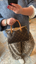 Lade das Bild in den Galerie-Viewer, LOUIS VUITTON PALLAS BB
