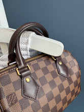 Lade das Bild in den Galerie-Viewer, LOUIS VUITTON SPEEDY 20

