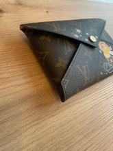 Lade das Bild in den Galerie-Viewer, LOUIS VUITTON KIRIGAMI POCHETTE
