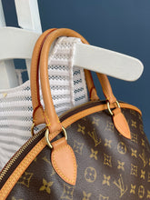 Lade das Bild in den Galerie-Viewer, LOUIS VUITTON LOCKIT
