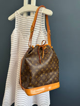 Lade das Bild in den Galerie-Viewer, LOUIS VUITTON NOÉ GRANDE
