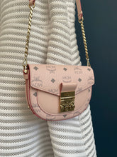 Lade das Bild in den Galerie-Viewer, MCM PATRICIA MINI BAG
