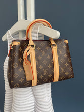 Lade das Bild in den Galerie-Viewer, LOUIS VUITTON SOUFFLOT BB
