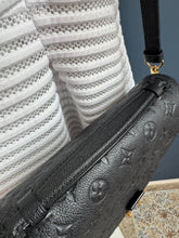 Lade das Bild in den Galerie-Viewer, LOUIS VUITTON MÉTIS EMPREINTE
