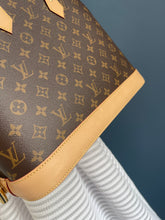 Lade das Bild in den Galerie-Viewer, LOUIS VUITTON ALMA MM
