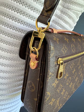 Lade das Bild in den Galerie-Viewer, LOUIS VUITTON MÉTIS
