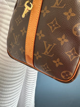 Lade das Bild in den Galerie-Viewer, LOUIS VUITTON SPEEDY 35 MIT SCHULTERRIEMEN
