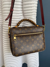 Lade das Bild in den Galerie-Viewer, LOUIS VUITTON MÉTIS
