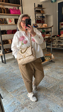 Lade das Bild in den Galerie-Viewer, CHANEL 19
