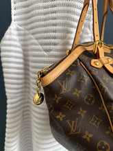 Lade das Bild in den Galerie-Viewer, LOUIS VUITTON TIVOLI
