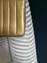 Lade das Bild in den Galerie-Viewer, CHANEL VINTAGE FLAP BAG
