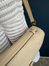 Lade das Bild in den Galerie-Viewer, LOUIS VUITTON MÉTIS CRÉME EMPREINTE
