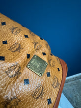 Lade das Bild in den Galerie-Viewer, MCM VINTAGE BEUTEL
